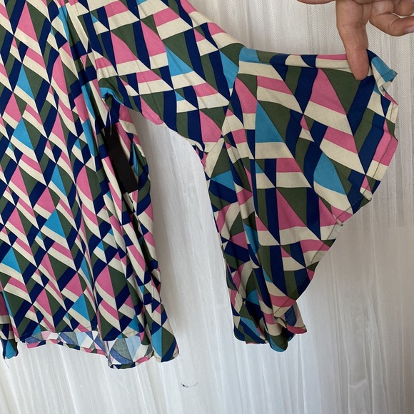 All for color Eva flare sleeves blouse - Picture 16 of 16